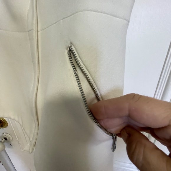 XSOLDXIvory  BCBGMAXARIA Peplum Top M - Picture 4 of 9